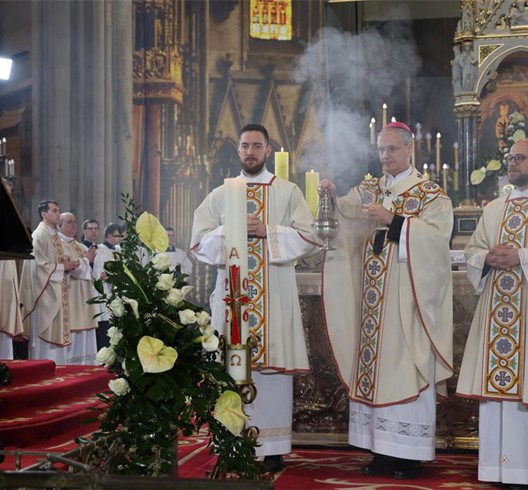 Nadbiskup Kutleša predvodio euharistijsko slavlje Nedjelje uskrsnuća Gospodnjega
